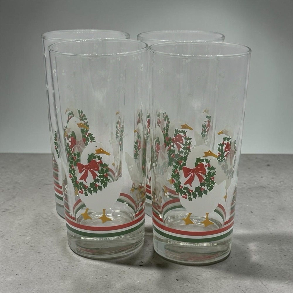 Vintage Libbey Christmas Goose Holly Berry Wreath 15 Oz Glasses - Set of 4